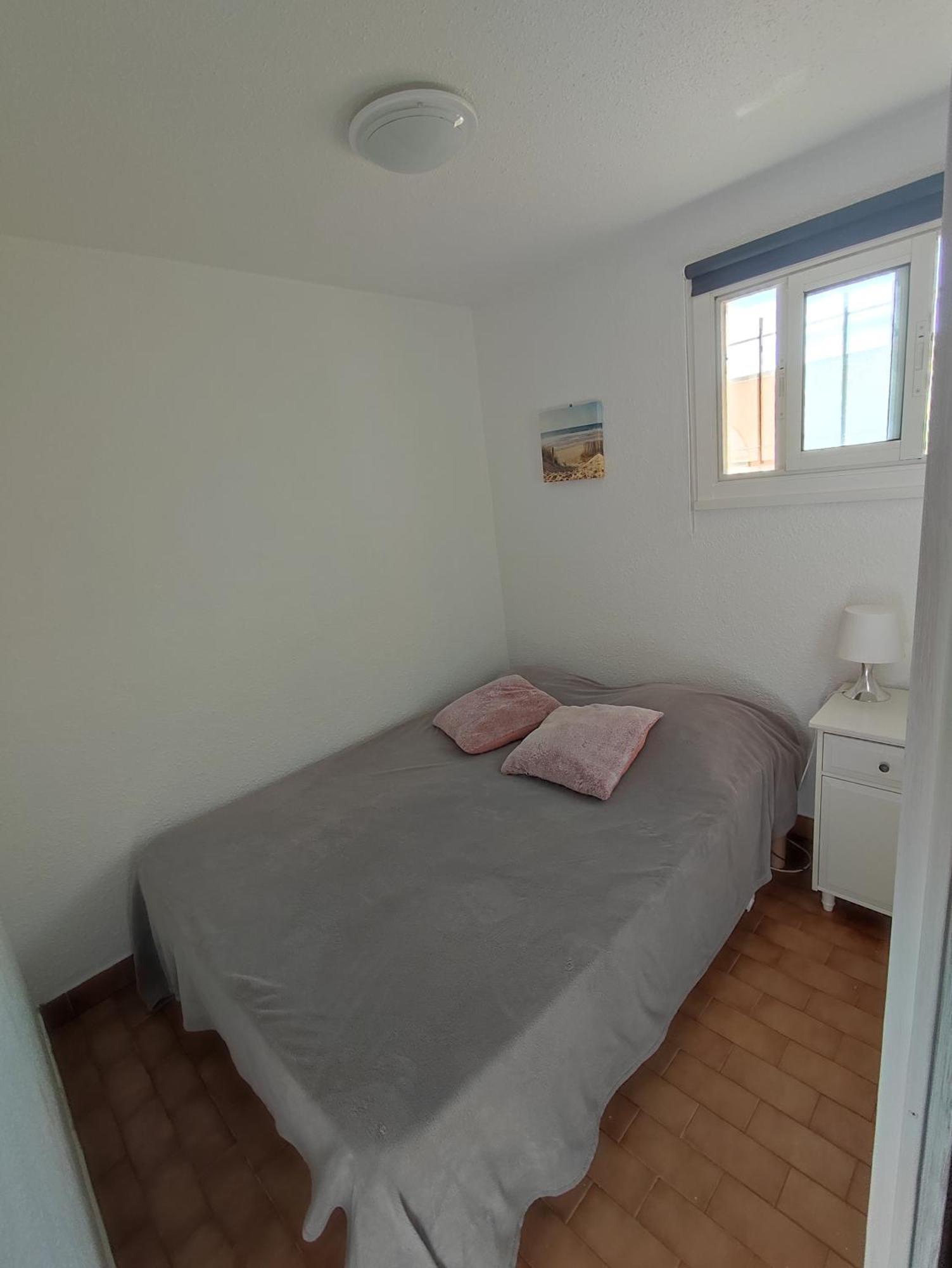 Appartement T2 Avec Piscine, Proche De La Plage Et Du Port Груиссан Экстерьер фото